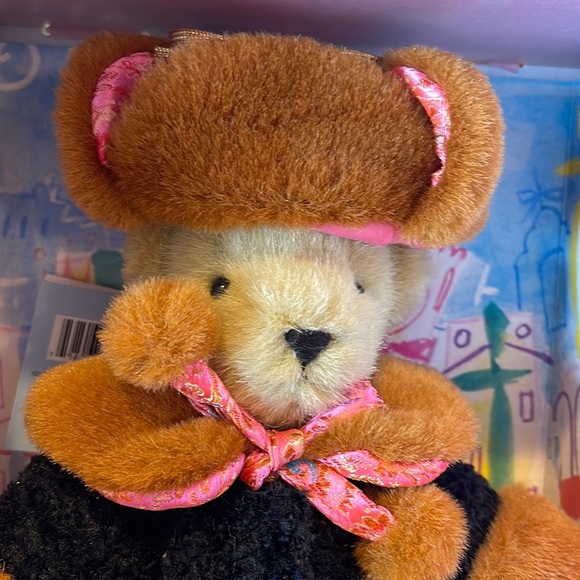 Muffy Vanderbear stuffed animal toy - Picture 2 of 16